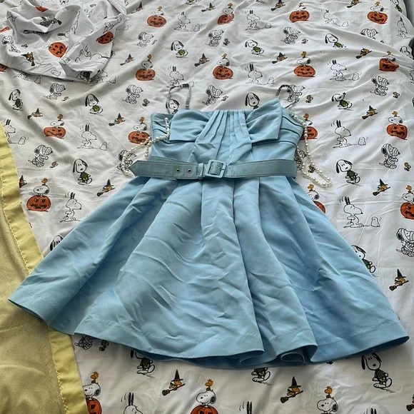 blue dress with pearls - Picture 1 of 4